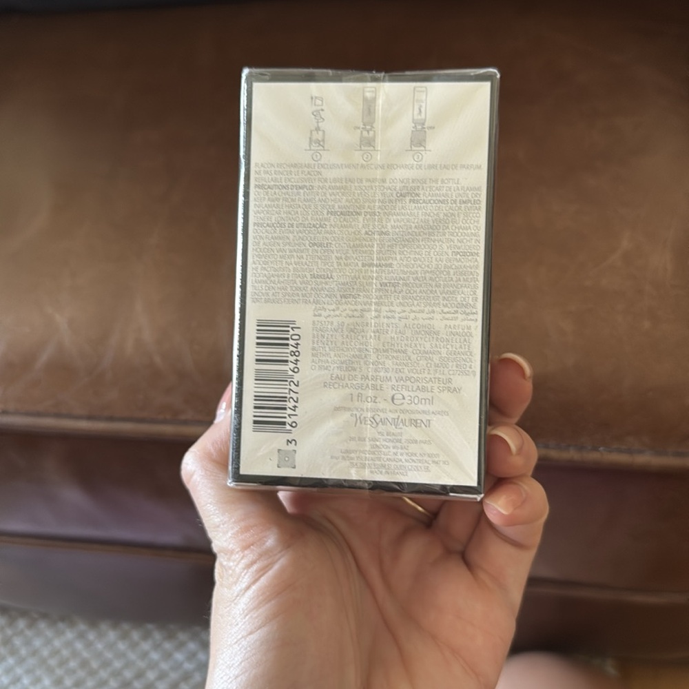 NIB Yves Saint Laurent Libre - never opened - Picture 2 of 4